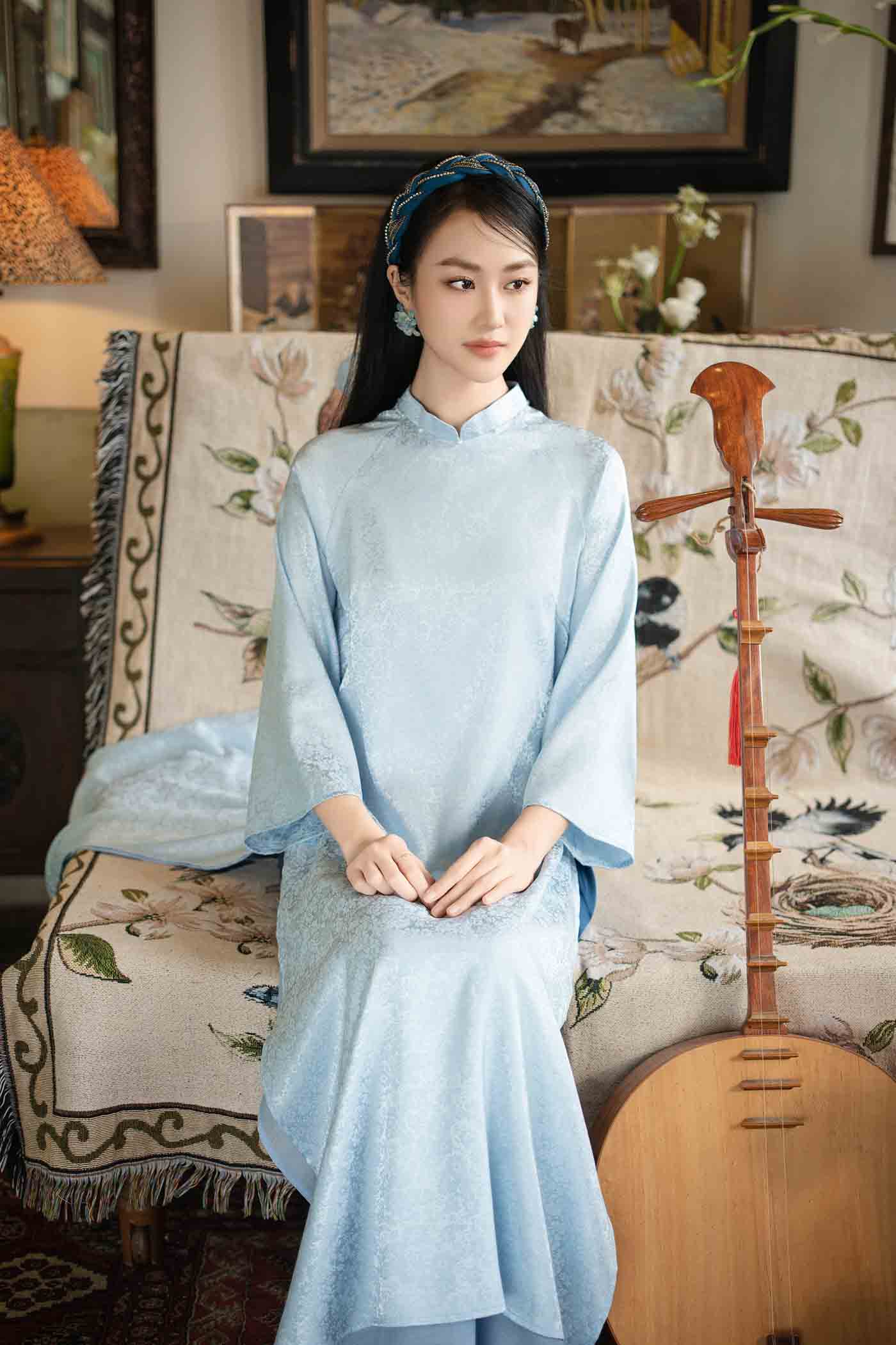 BST Túc Mỹ: Xanh dương nhạt
