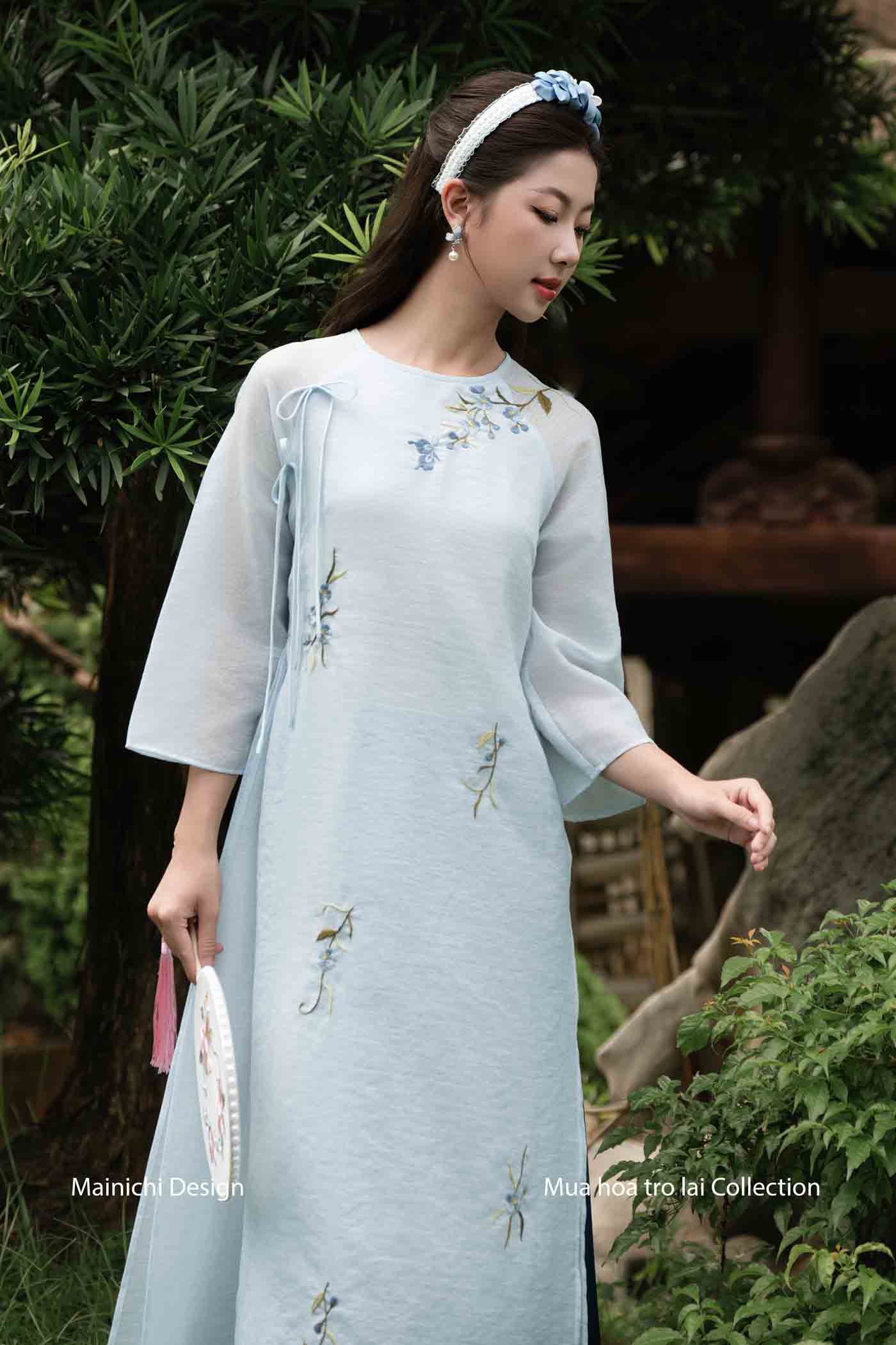 BST Tiêu Lạc: Xanh dương nhạt