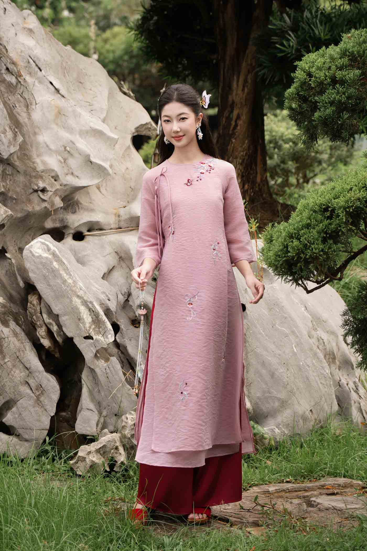 BST Tiêu Lạc: Hồng đào