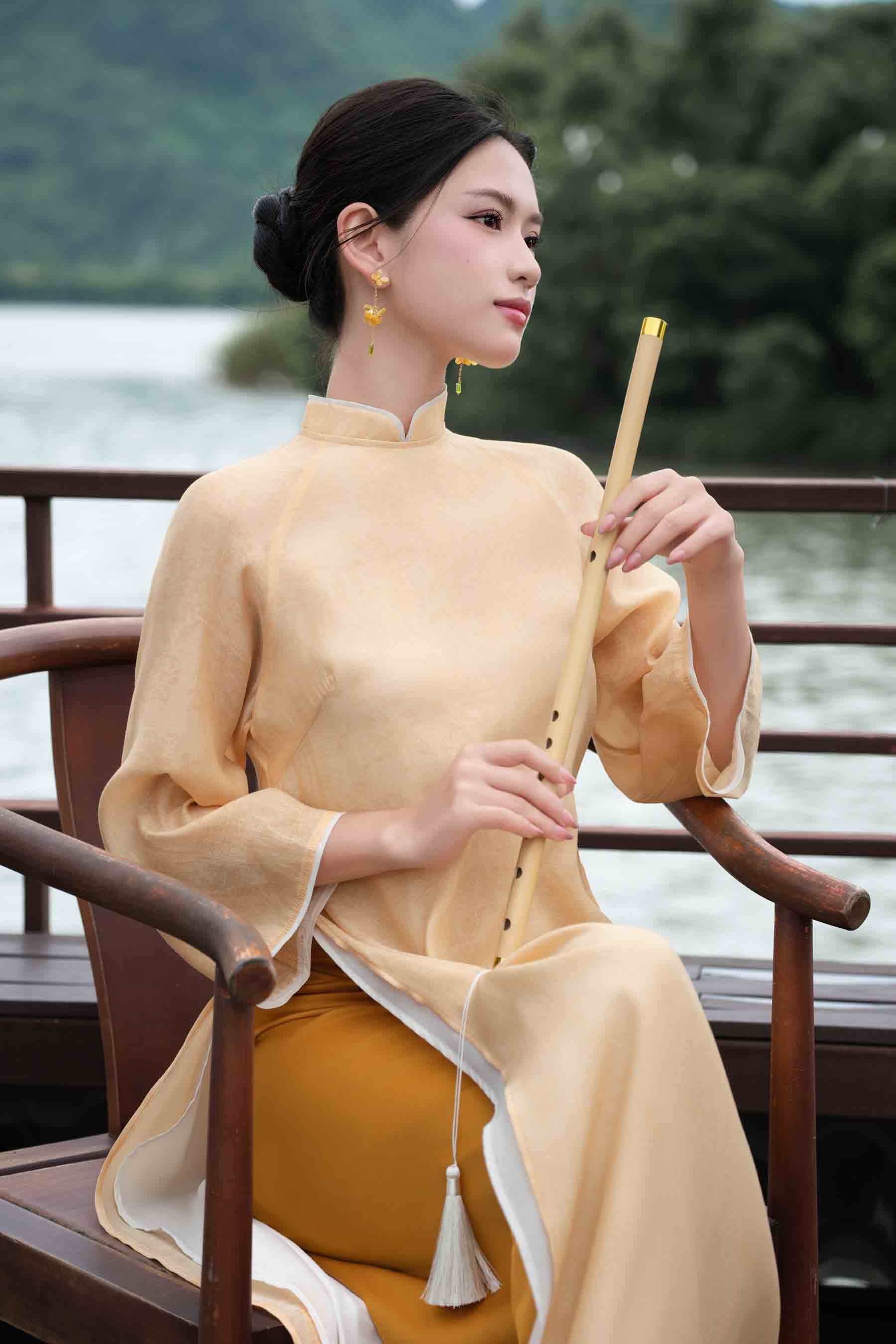 BST Mộc Miên: Vàng Nhạt