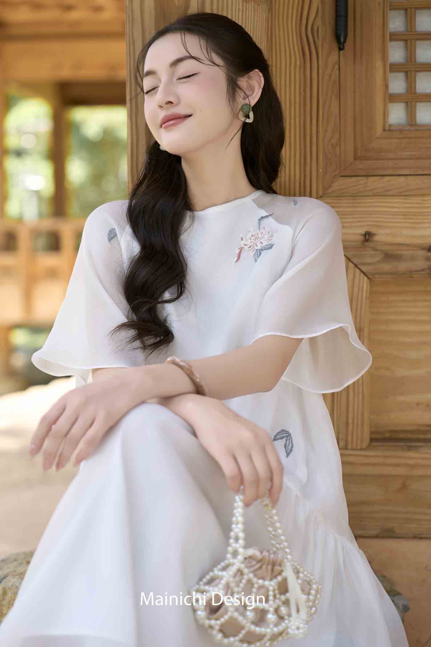Váy Mây Trắng